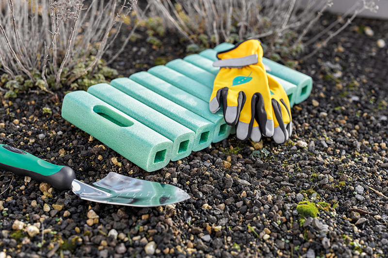 Solumuovi polvisuoja