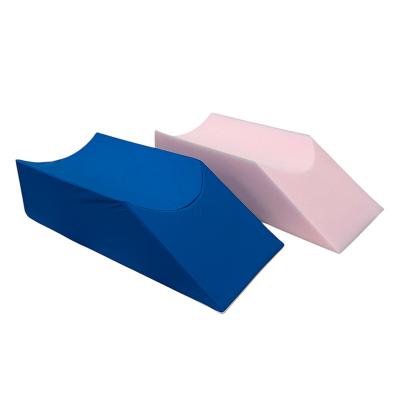 Apuväline kiila kourukiila tasolla