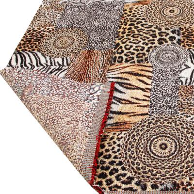 Gobeliinikangas villieläimet mandala