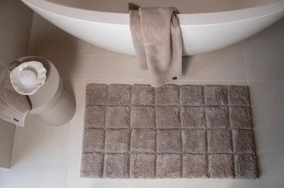 Kylpyhuonematto Mateo hiekka