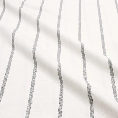 Tuplaleveä kangas Valton valko harmaa raita